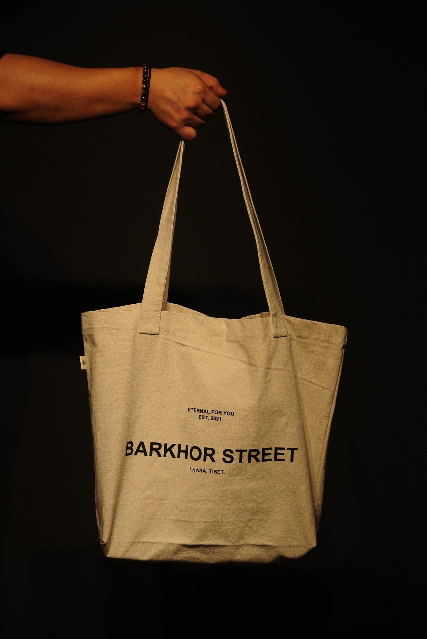 BARKHOR STREET TOTEBAG